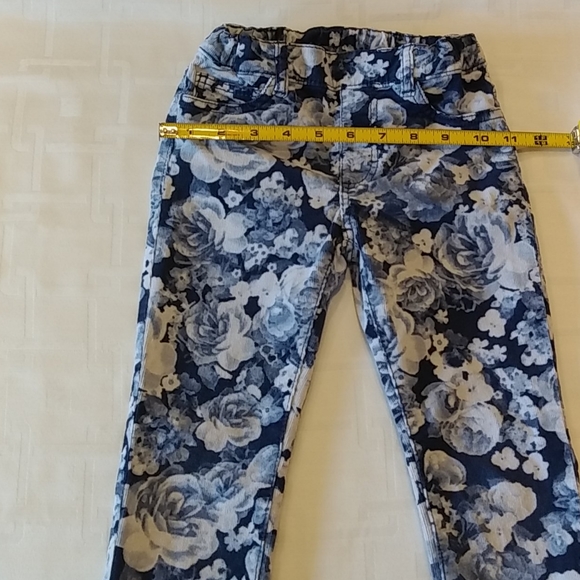 H & M Blue and White Flowered Corduroy Girls Pants - Picture 2 of 6